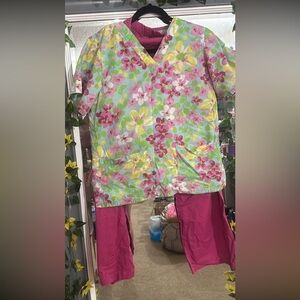 Scrub set medium size